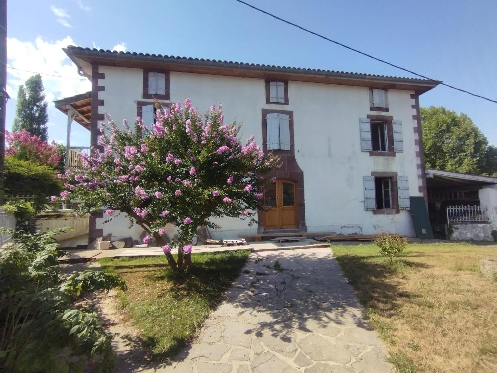 Maison D'Hotes Larraldia Uhart-Cize Buitenkant foto